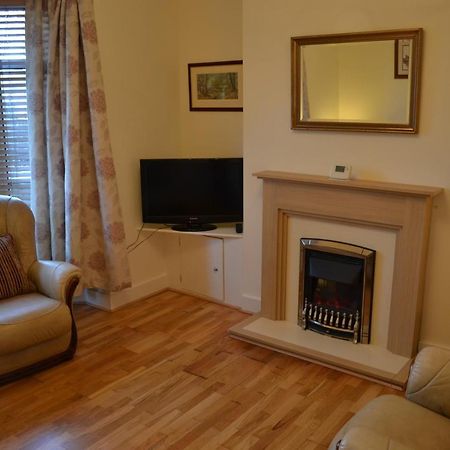 Entire 3 Bedroom House Near Caerphilly Station Exteriör bild