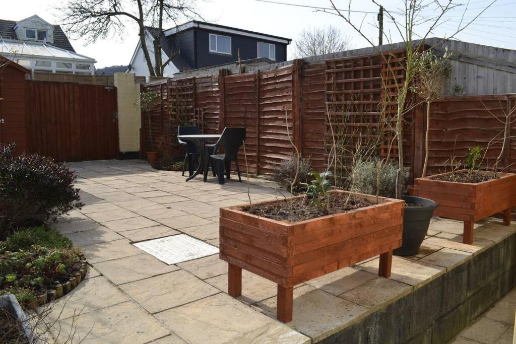 Entire 3 Bedroom House Near Caerphilly Station Exteriör bild