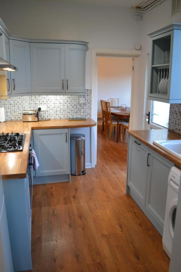 Entire 3 Bedroom House Near Caerphilly Station Exteriör bild