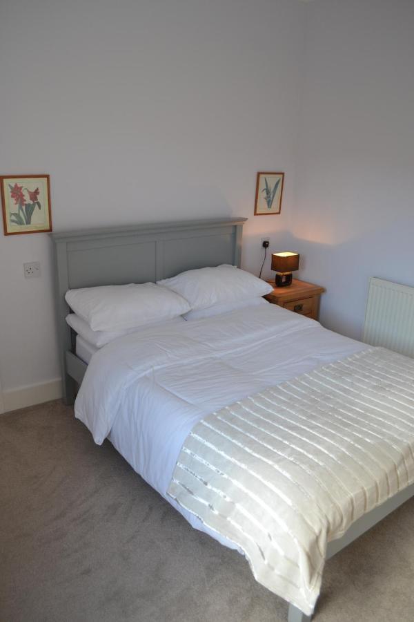 Entire 3 Bedroom House Near Caerphilly Station Exteriör bild